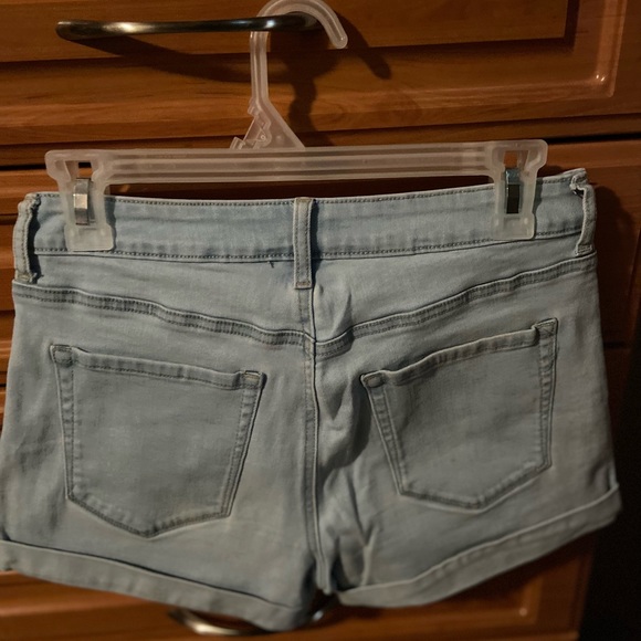 Forever 21 Jean shorts - Picture 2 of 2